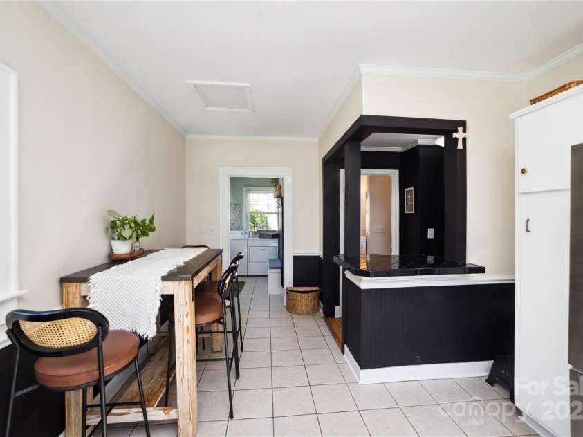 101 Sunset Drive, Stanley, NC 28164.  MLS# CAR4228097, YatesRealty ID 10238. 