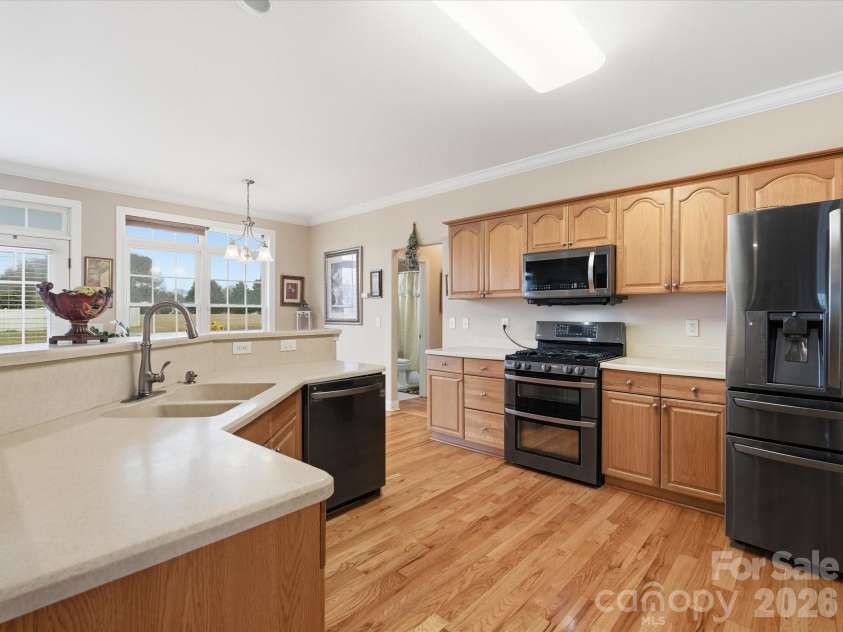 1249 Maddy Lane, Rock Hill, SC 29732.  MLS# CAR4340570, YatesRealty ID 10238. Kitchen Island