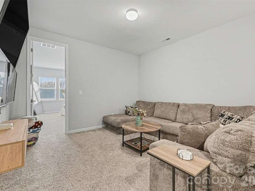 811 Redd Alley, Charlotte, NC 28217.  MLS# CAR4335811, YatesRealty ID 10239. 