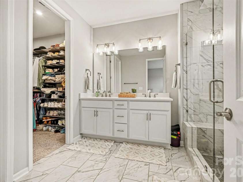 811 Redd Alley, Charlotte, NC 28217.  MLS# CAR4335811, YatesRealty ID 10239. 