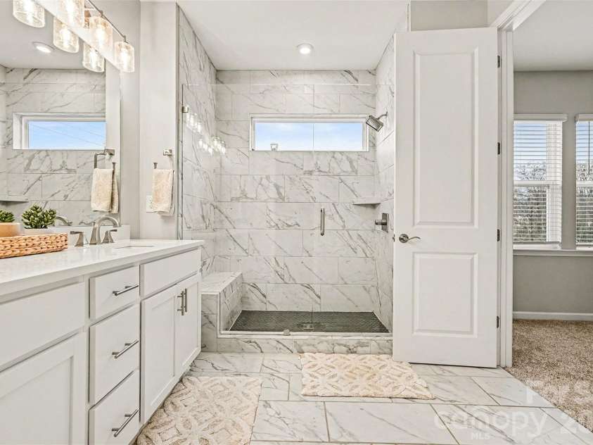811 Redd Alley, Charlotte, NC 28217.  MLS# CAR4335811, YatesRealty ID 10239. 