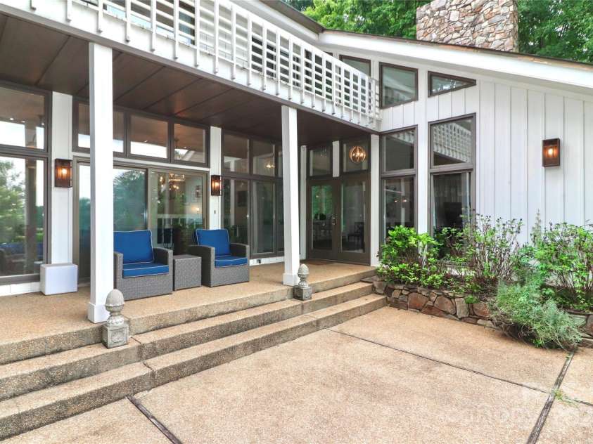 3208 Sedgefield Road, Statesville, NC 28625.  MLS# CAR4174031, YatesRealty ID 1024. 