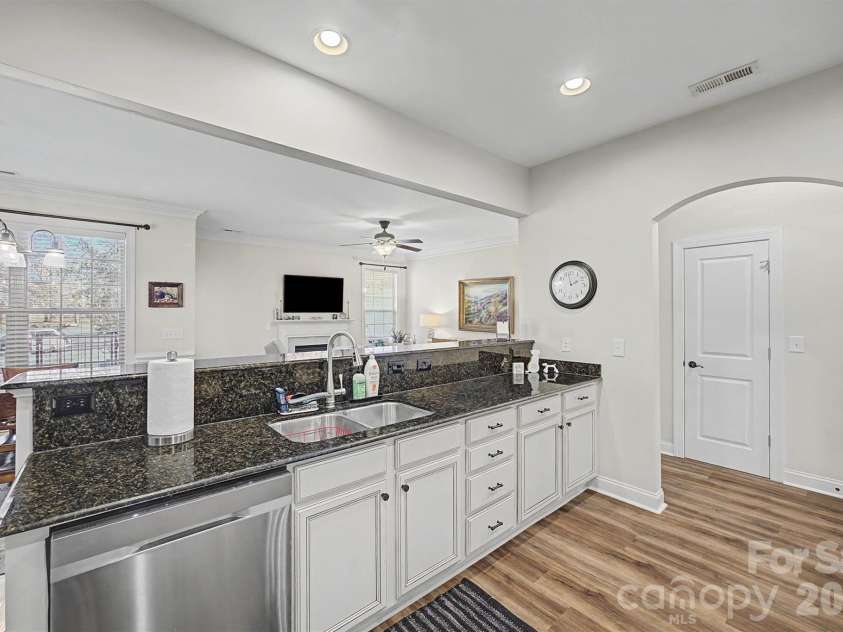 3008 Cabot Way, Fort Mill, SC 29715.  MLS# CAR4355973, YatesRealty ID 10242. 