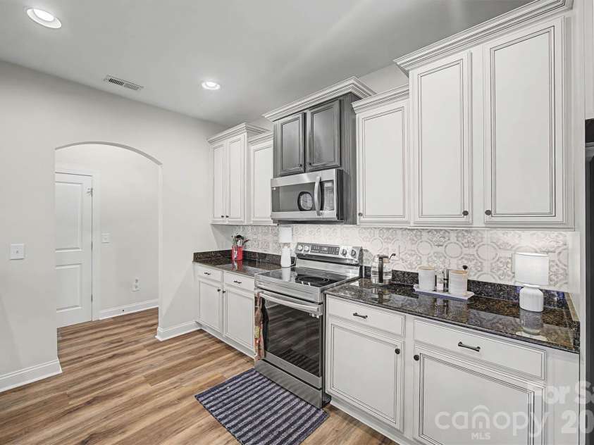 3008 Cabot Way, Fort Mill, SC 29715.  MLS# CAR4355973, YatesRealty ID 10242. 