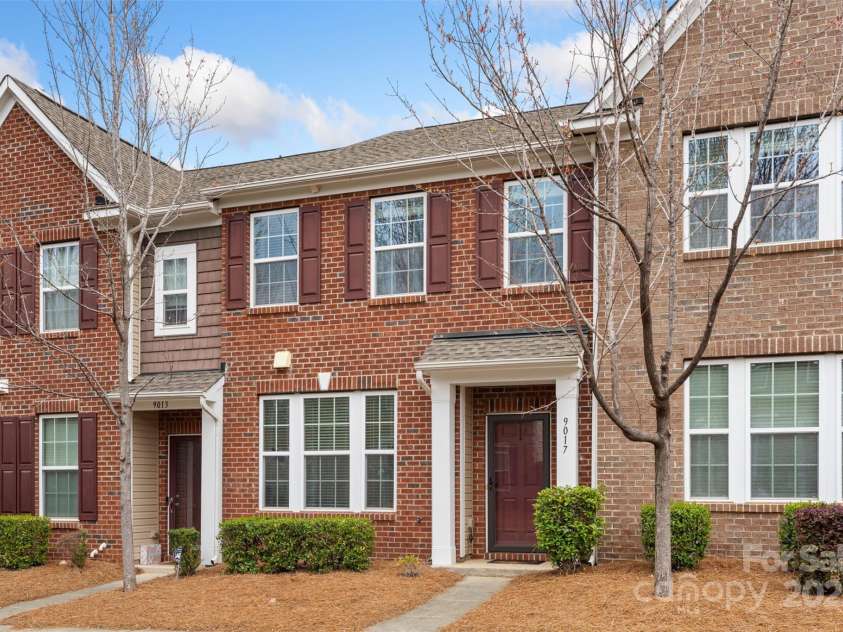 9017 Lanark Lane, Fort Mill, SC 29707.  MLS# CAR4238849, YatesRealty ID 10242. 