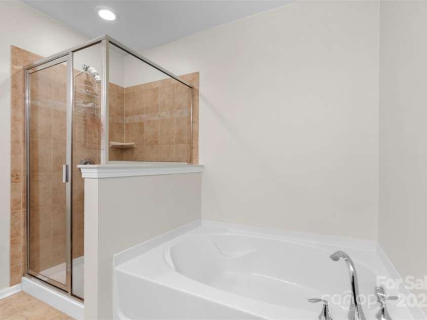 9017 Lanark Lane, Fort Mill, SC 29707.  MLS# CAR4238849, YatesRealty ID 10242. 