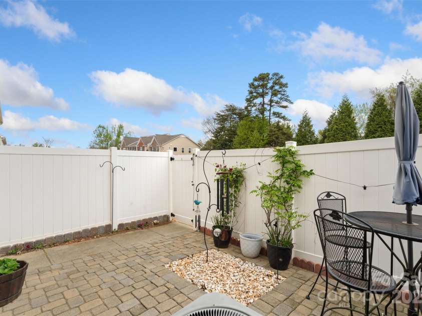 9017 Lanark Lane, Fort Mill, SC 29707.  MLS# CAR4238849, YatesRealty ID 10242. 