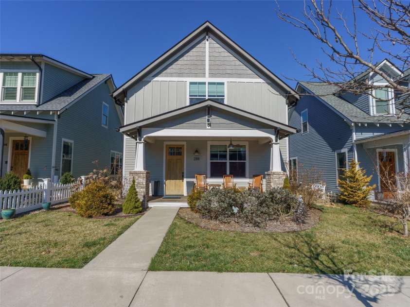288 Main Street, Brevard, NC 28712.  MLS# CAR4237662, YatesRealty ID 10243. 