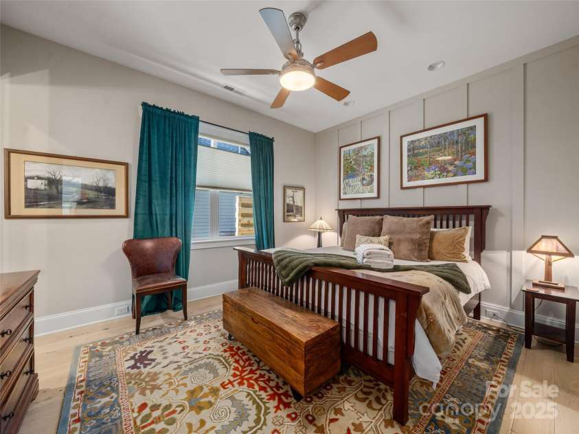 288 Main Street, Brevard, NC 28712.  MLS# CAR4237662, YatesRealty ID 10243. 