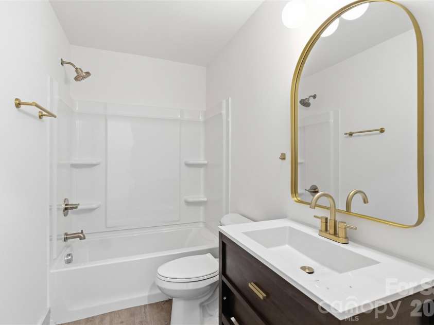 3609 Eastway Drive, Charlotte, NC 28205.  MLS# CAR4356441, YatesRealty ID 10243. 