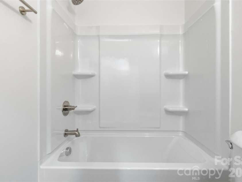 3609 Eastway Drive, Charlotte, NC 28205.  MLS# CAR4356441, YatesRealty ID 10243. 
