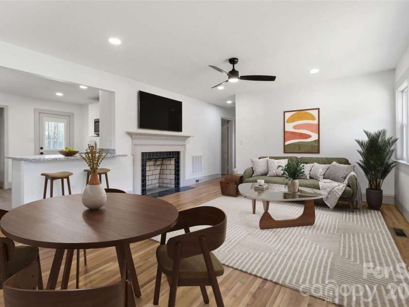 3609 Eastway Drive, Charlotte, NC 28205.  MLS# CAR4356441, YatesRealty ID 10243. 