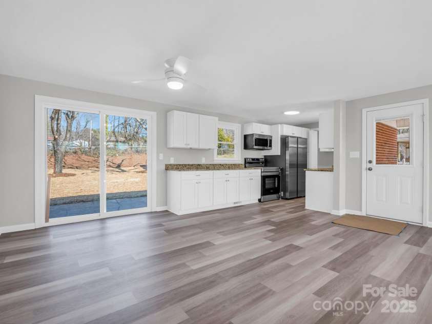 184 Sedgefield Drive, Forest City, NC 28043.  MLS# CAR4218527, YatesRealty ID 10246. 