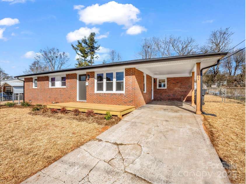 184 Sedgefield Drive, Forest City, NC 28043.  MLS# CAR4328895, YatesRealty ID 10246. 