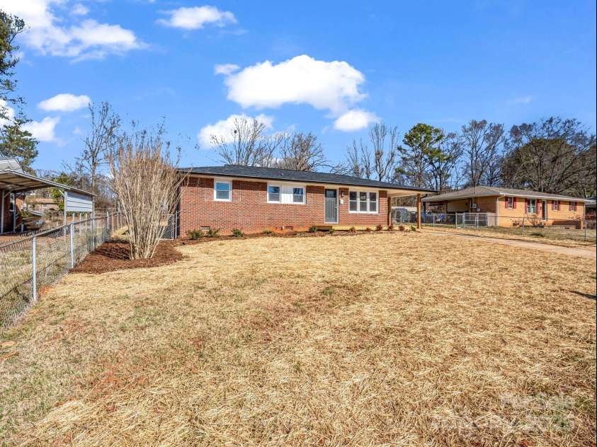 184 Sedgefield Drive, Forest City, NC 28043.  MLS# CAR4328895, YatesRealty ID 10246. 