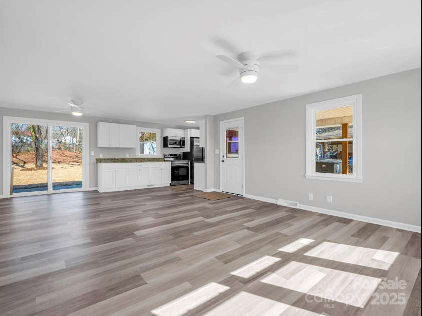 184 Sedgefield Drive, Forest City, NC 28043.  MLS# CAR4328895, YatesRealty ID 10246. 