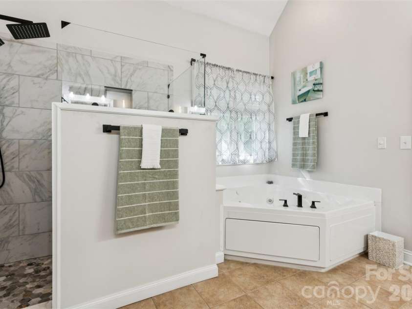 2678 Landing Pointe Drive, Clover, SC 29710.  MLS# CAR4361473, YatesRealty ID 10246. 