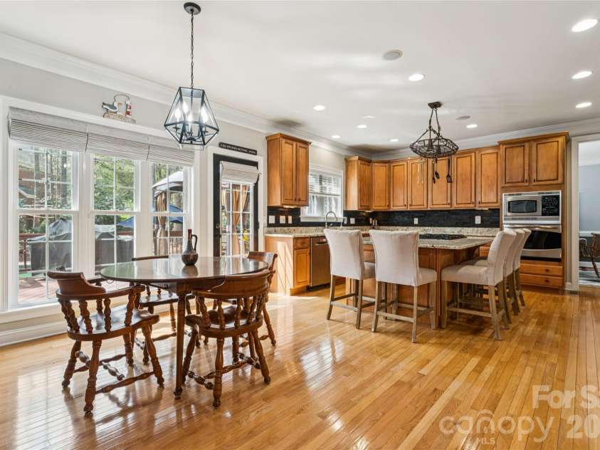 2678 Landing Pointe Drive, Clover, SC 29710.  MLS# CAR4361473, YatesRealty ID 10246. The gourmet kitchen features a Huge Island PLUS eat-in kitchen dining!