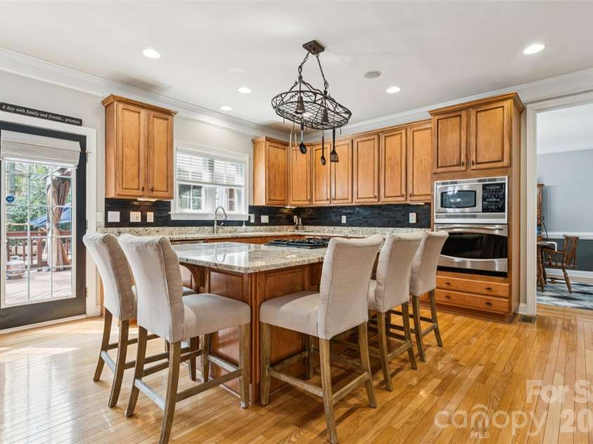 2678 Landing Pointe Drive, Clover, SC 29710.  MLS# CAR4361473, YatesRealty ID 10246. Your gourmet kitchen