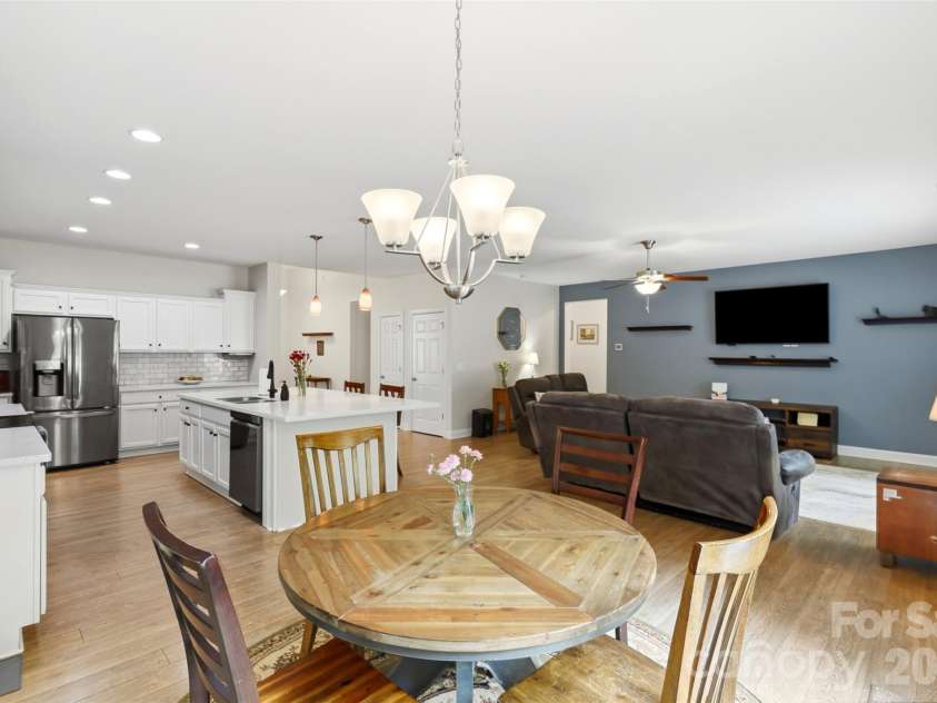 630 Kenway Loop, Mooresville, NC 28117.  MLS# CAR4401583, YatesRealty ID 10250. 