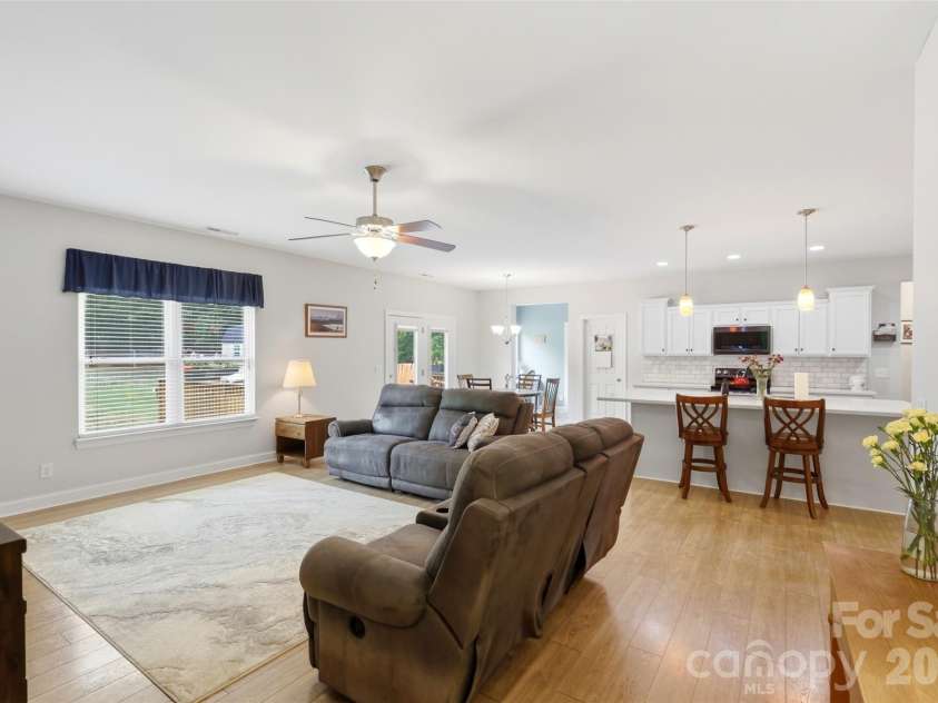 630 Kenway Loop, Mooresville, NC 28117.  MLS# CAR4401583, YatesRealty ID 10250. 