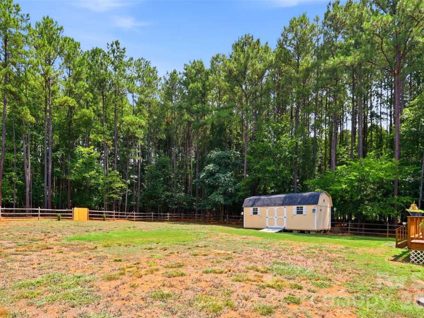 630 Kenway Loop, Mooresville, NC 28117.  MLS# CAR4401583, YatesRealty ID 10250. 