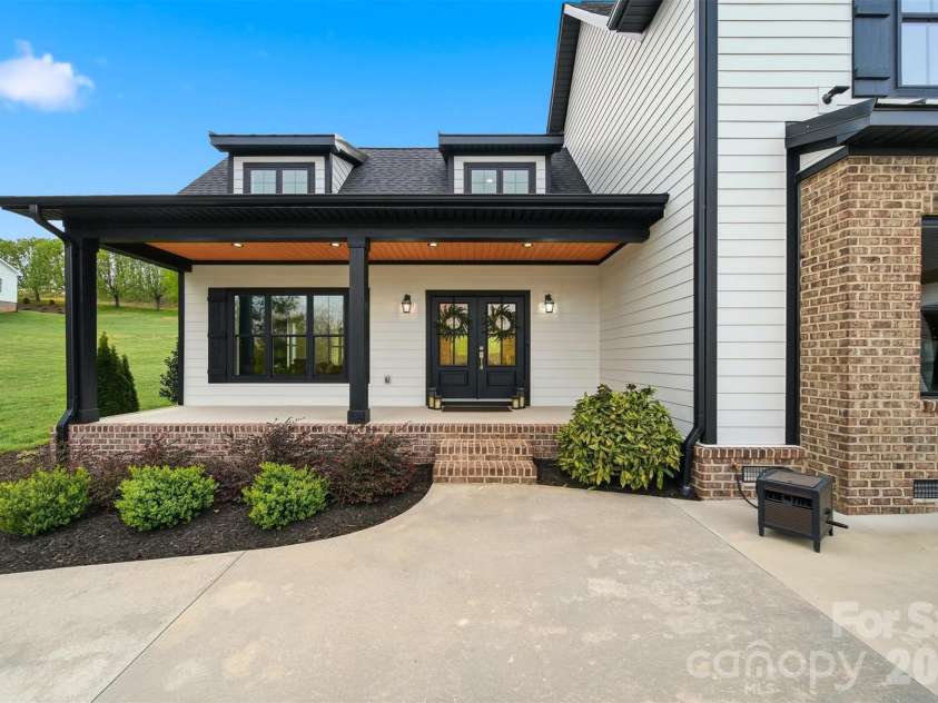 157 Franklin Lane, Taylorsville, NC 28681.  MLS# CAR4363450, YatesRealty ID 10251. 