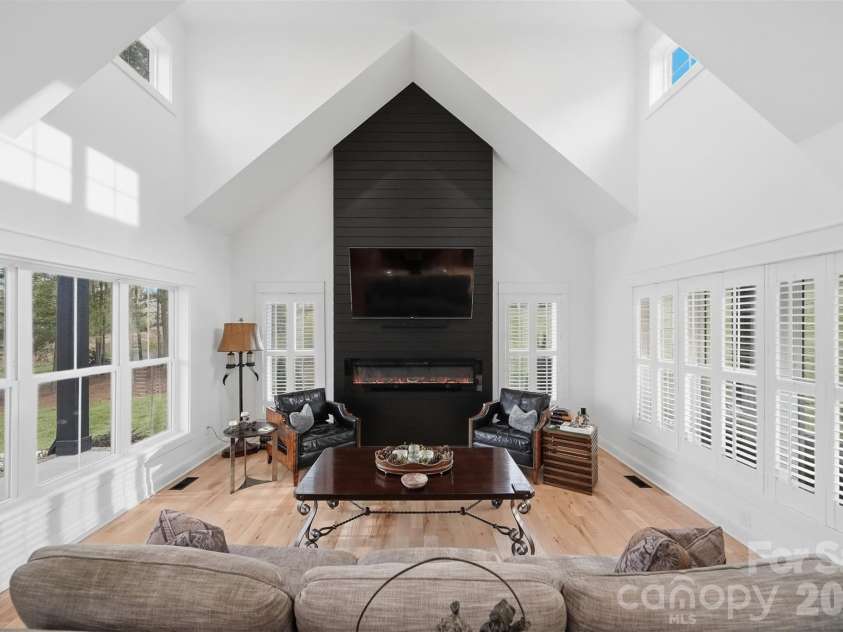 157 Franklin Lane, Taylorsville, NC 28681.  MLS# CAR4363450, YatesRealty ID 10251. 