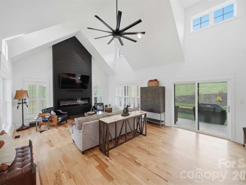 157 Franklin Lane, Taylorsville, NC 28681.  MLS# CAR4363450, YatesRealty ID 10251. 