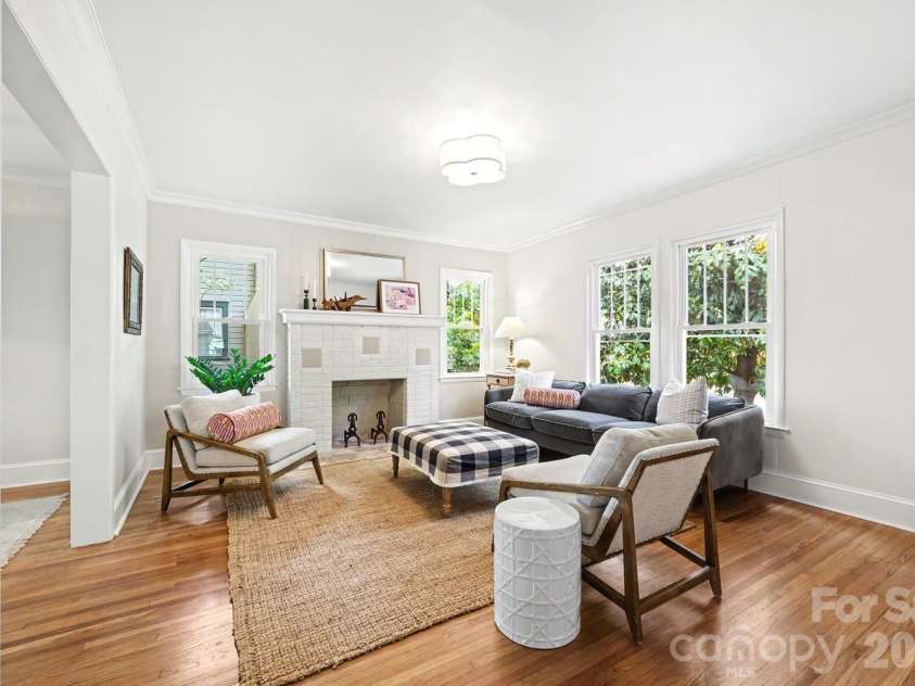 1012 35th Street, Charlotte, NC 28205.  MLS# CAR4364685, YatesRealty ID 10253. 