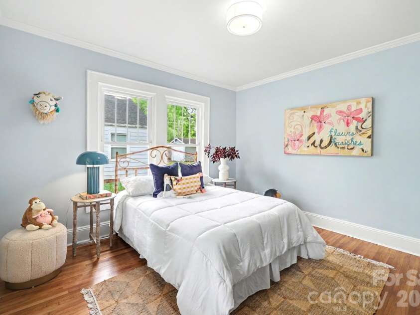 1012 35th Street, Charlotte, NC 28205.  MLS# CAR4364685, YatesRealty ID 10253. 
