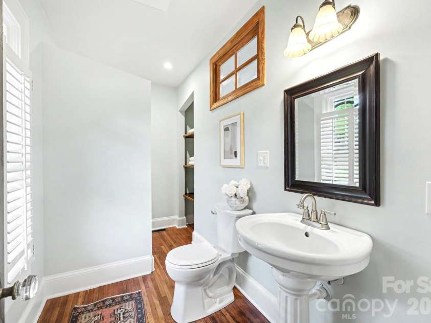 1012 35th Street, Charlotte, NC 28205.  MLS# CAR4364685, YatesRealty ID 10253. 