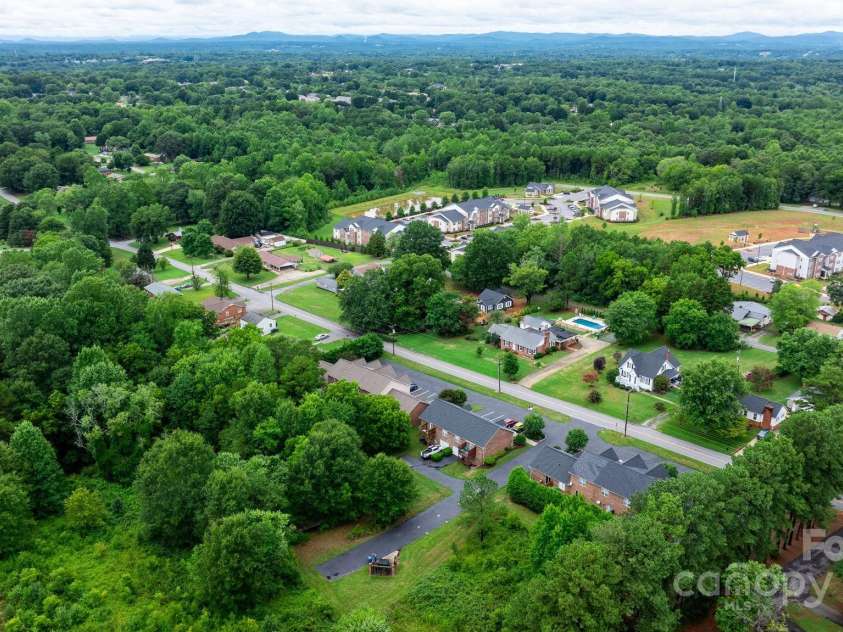2222 15th Avenue, Hickory, NC 28601.  MLS# CAR4239006, YatesRealty ID 10253. 