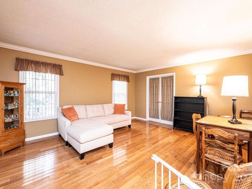 165 Pine Valley Drive, Stanley, NC 28164.  MLS# CAR4214605, YatesRealty ID 10254. 