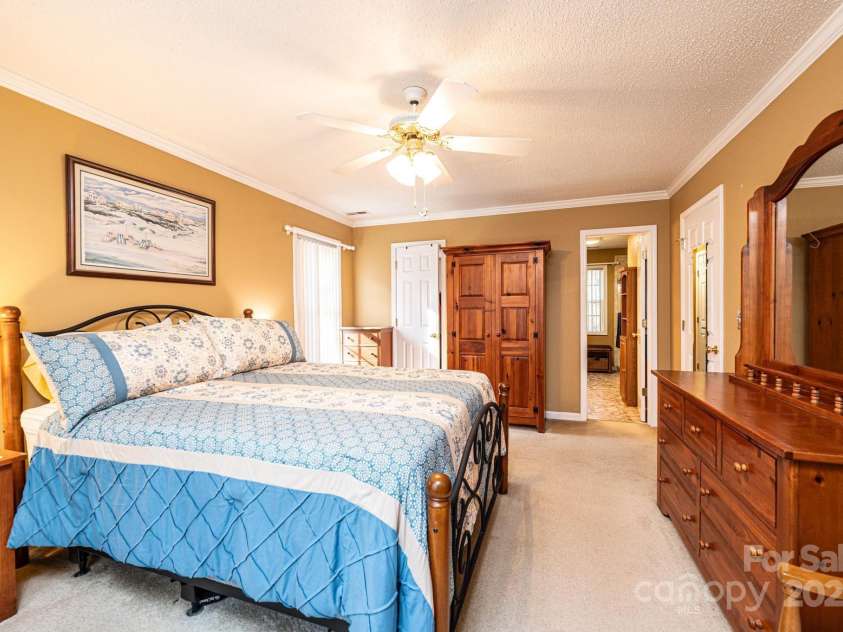 165 Pine Valley Drive, Stanley, NC 28164.  MLS# CAR4214605, YatesRealty ID 10254. 