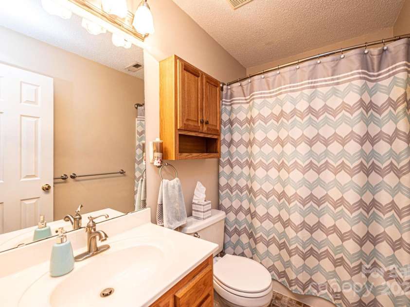 165 Pine Valley Drive, Stanley, NC 28164.  MLS# CAR4214605, YatesRealty ID 10254. 