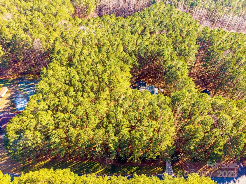 165 Pine Valley Drive, Stanley, NC 28164.  MLS# CAR4214605, YatesRealty ID 10254. 