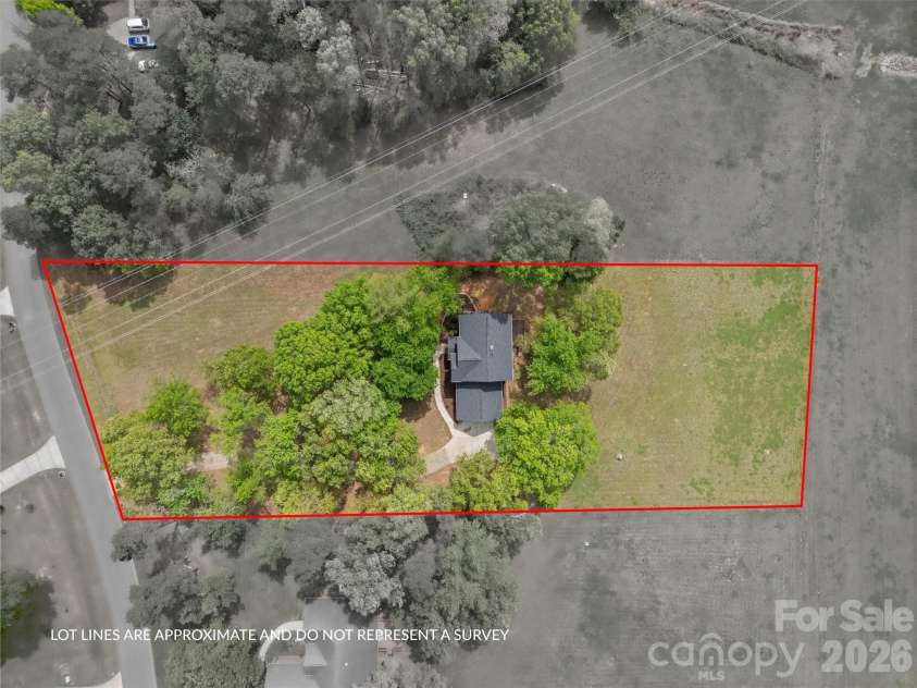 3209 Stump Lake Drive, Monroe, NC 28110.  MLS# CAR4350800, YatesRealty ID 10255. Approximate lot lines