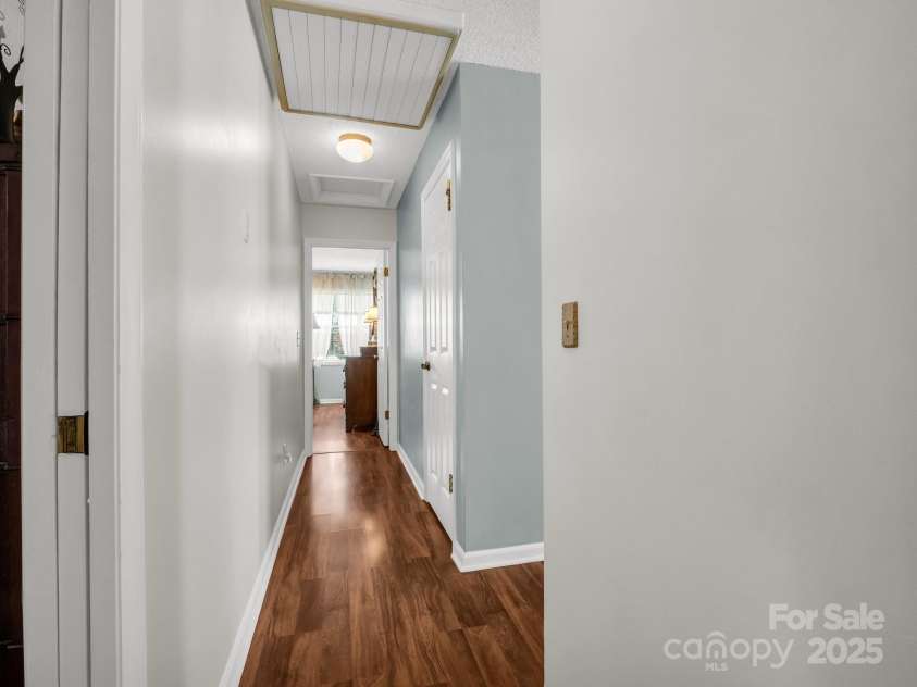 129 Exeter Court, Hendersonville, NC 28791.  MLS# CAR4237992, YatesRealty ID 10256. 