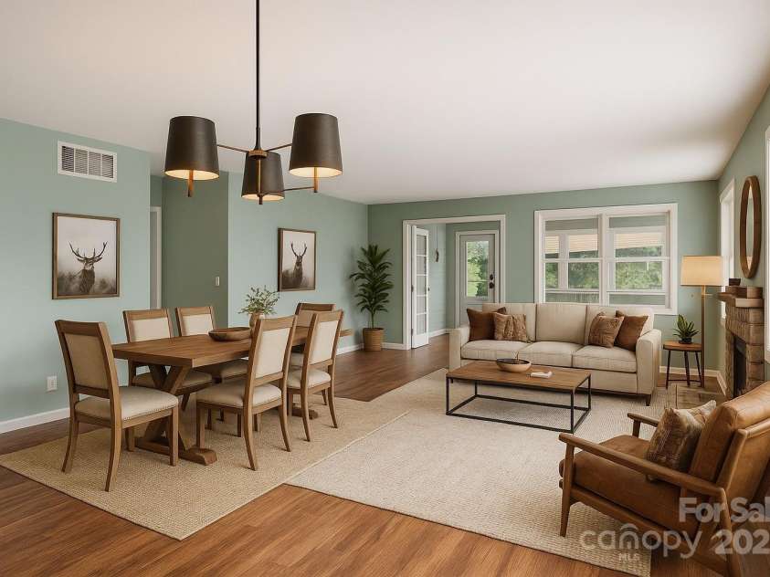 129 Exeter Court, Hendersonville, NC 28791.  MLS# CAR4299063, YatesRealty ID 10256. Digitally staged and inspired