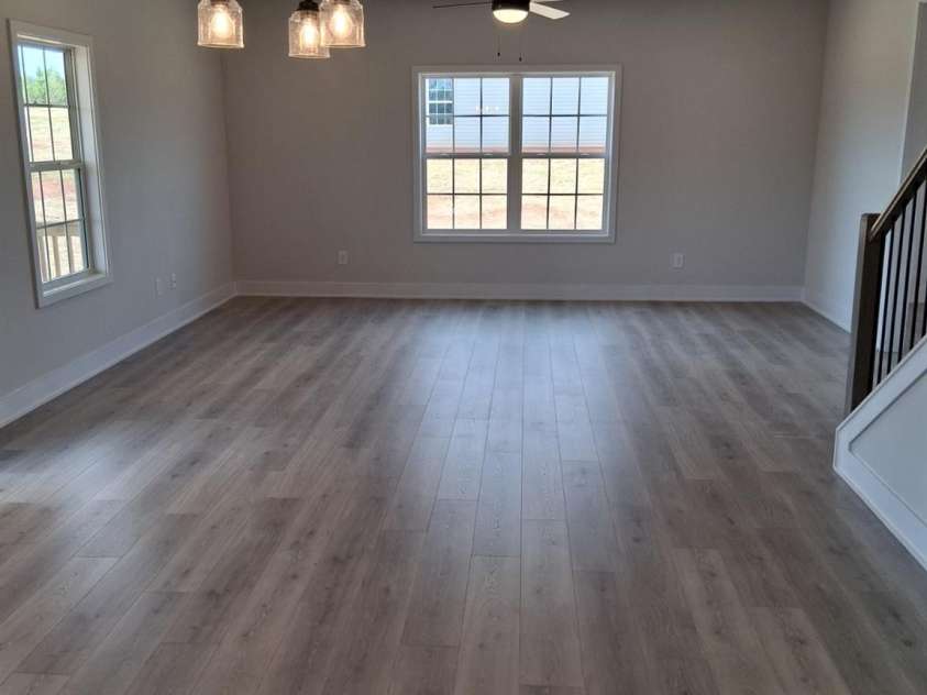 136 Kerr Walk Drive, Statesville, NC 28677.  MLS# CAR4325014, YatesRealty ID 10257. Breakfast