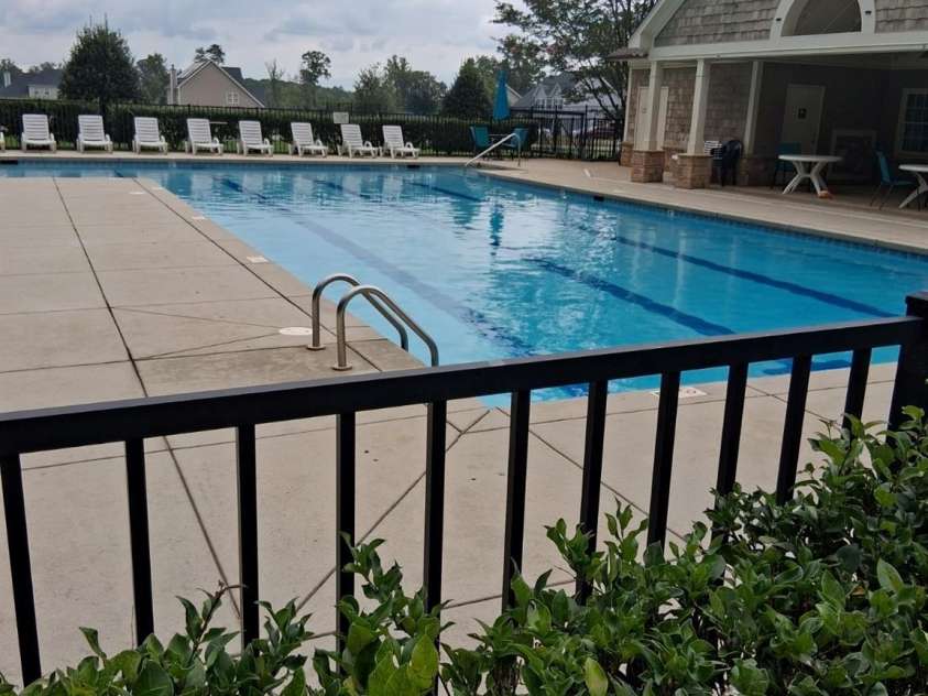 136 Kerr Walk Drive, Statesville, NC 28677.  MLS# CAR4325014, YatesRealty ID 10257. Community Pool