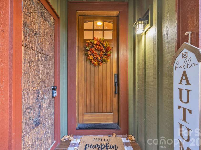 89 Springhouse Drive, Elk Park, NC 28622.  MLS# CAR4310955, YatesRealty ID 10258. Main Entrance 