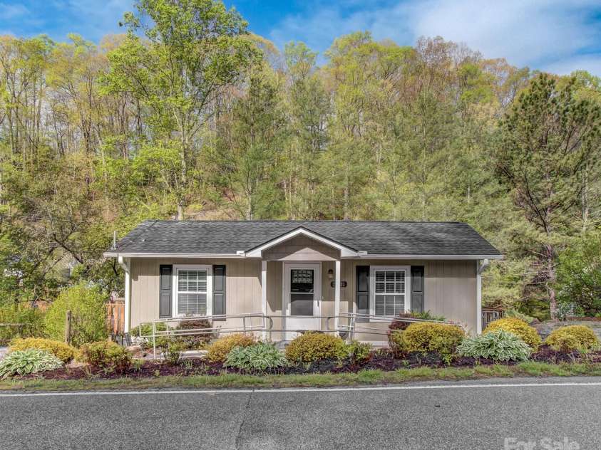 5221 Gerton Highway, Gerton, NC 28735.  MLS# CAR4251029, YatesRealty ID 10259. 
