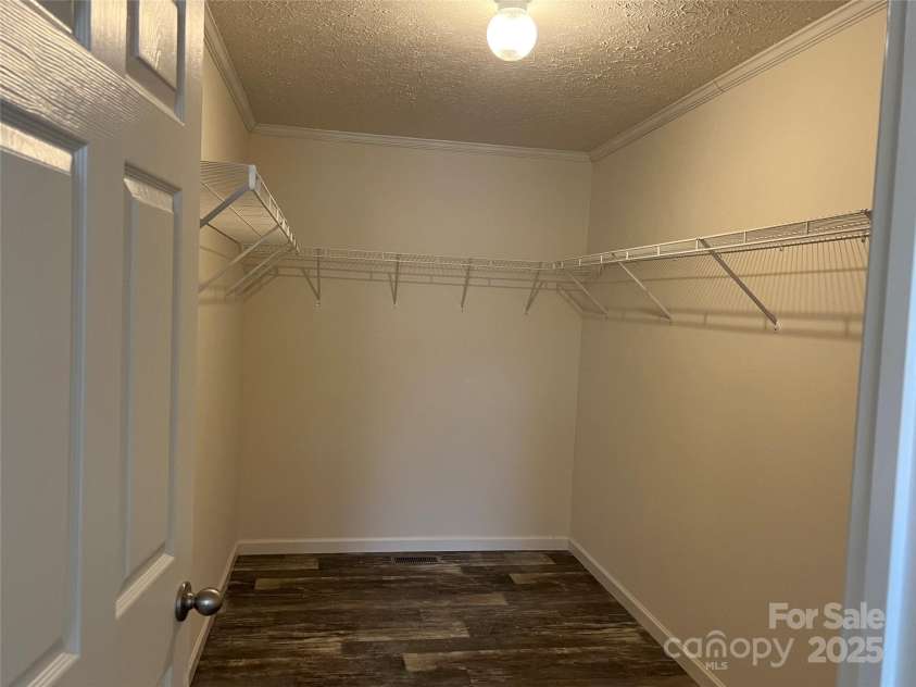 133 Plank Barn Lane, Stony Point, NC 28678.  MLS# CAR4221135, YatesRealty ID 1026. 