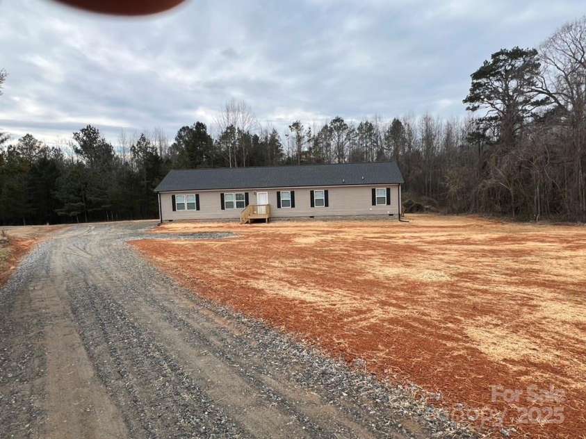 133 Plank Barn Lane, Stony Point, NC 28678.  MLS# CAR4221135, YatesRealty ID 1026. 