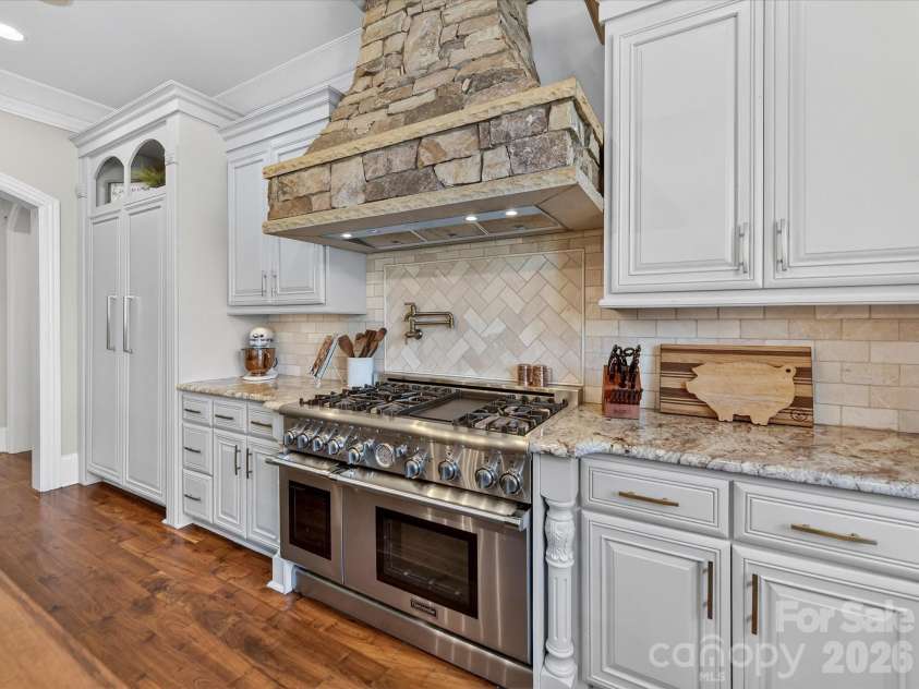 10158 Enclave Circle, Concord, NC 28027.  MLS# CAR4349921, YatesRealty ID 10260. 
