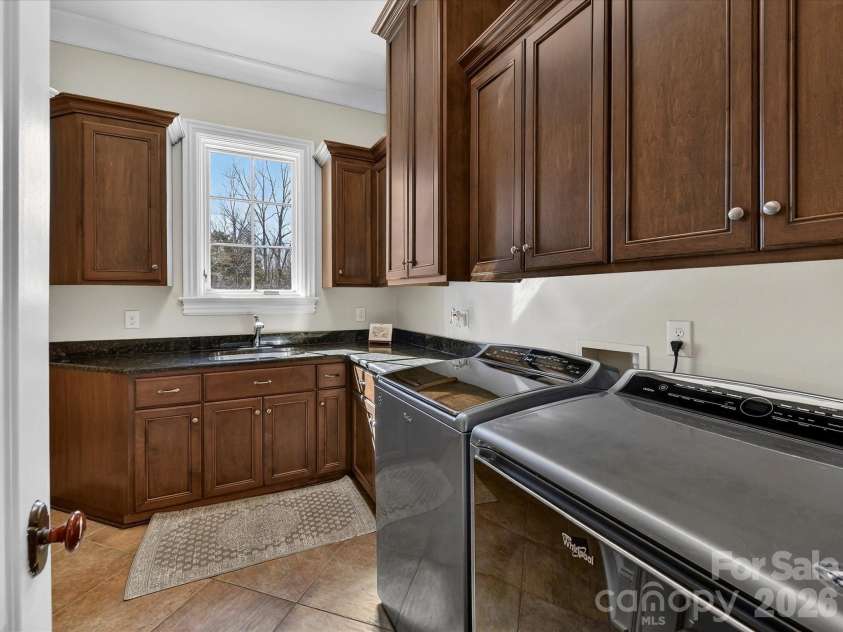 10158 Enclave Circle, Concord, NC 28027.  MLS# CAR4349921, YatesRealty ID 10260. 