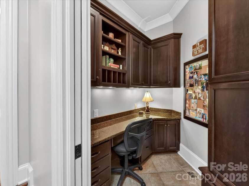 10158 Enclave Circle, Concord, NC 28027.  MLS# CAR4349921, YatesRealty ID 10260. 