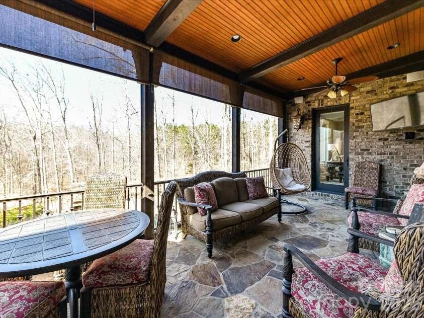 10158 Enclave Circle, Concord, NC 28027.  MLS# CAR4349921, YatesRealty ID 10260. 